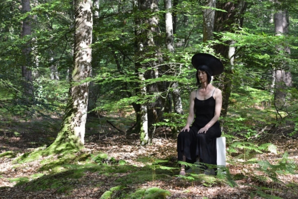 Conférence, performances et repas forestier