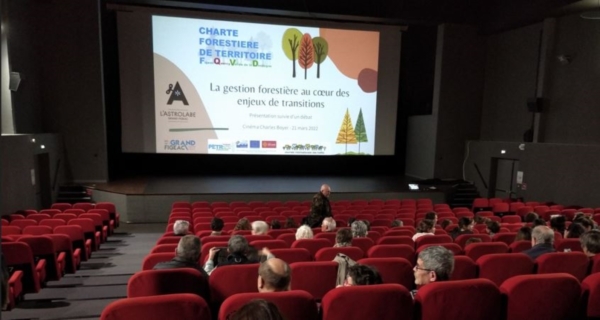 Ciné-débat : « Le village qui voulait replanter des arbres » de Brigitte Chevet